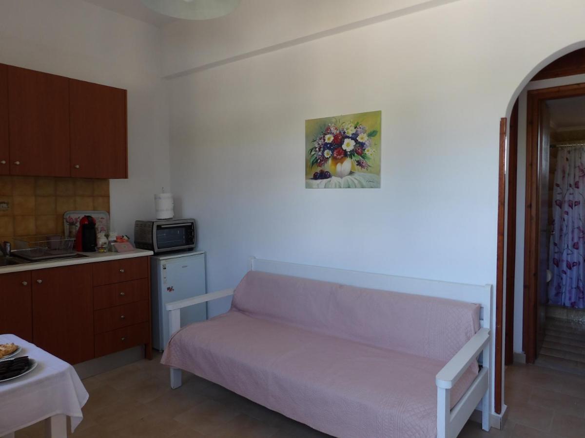 Teo 1 Apartment Gouves Bagian luar foto
